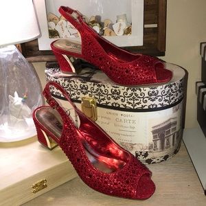 Bella Hanna Ruby Red Heels 👠 8.5